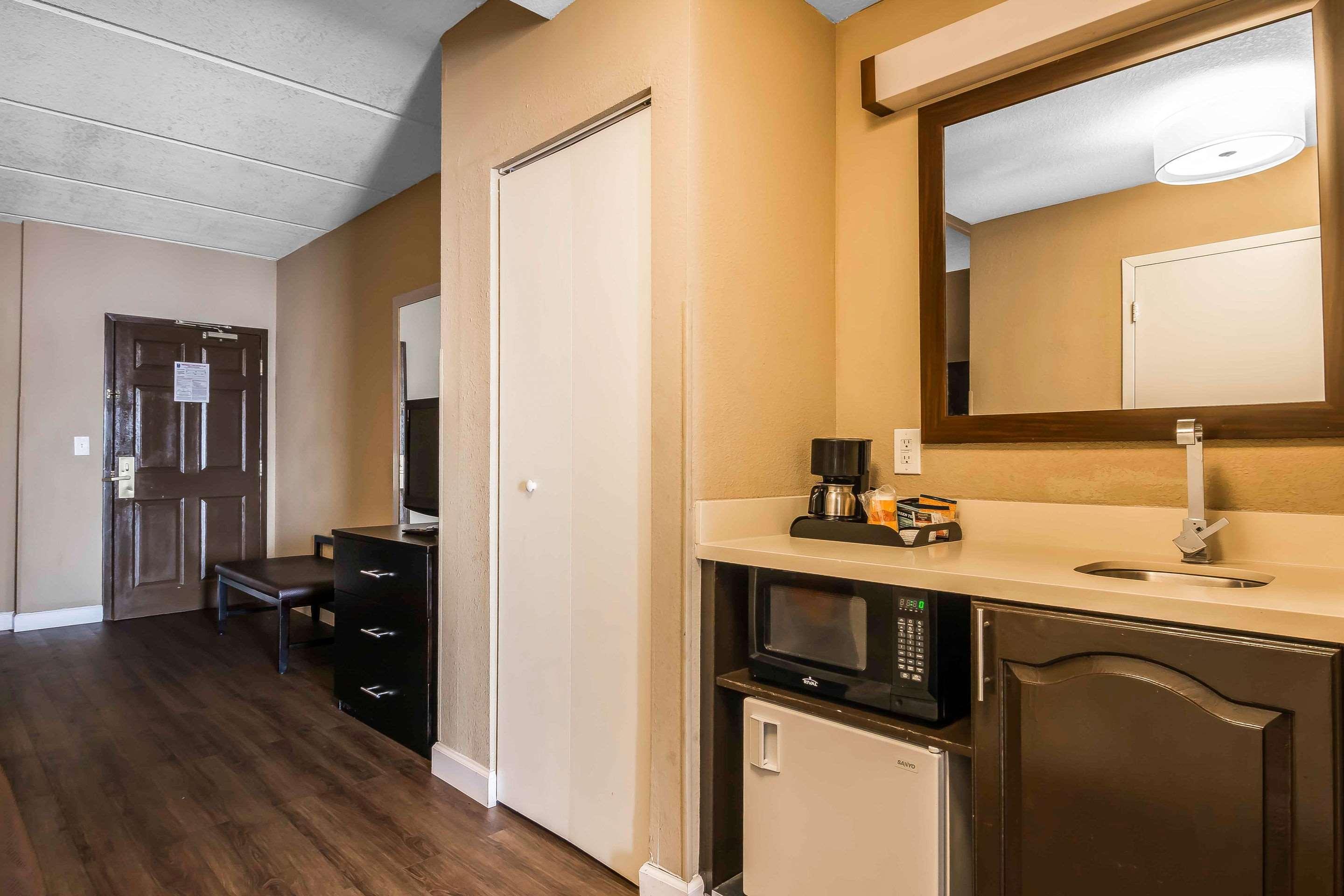 Comfort Inn & Suites Near Six Flags Lithia Springs Kültér fotó