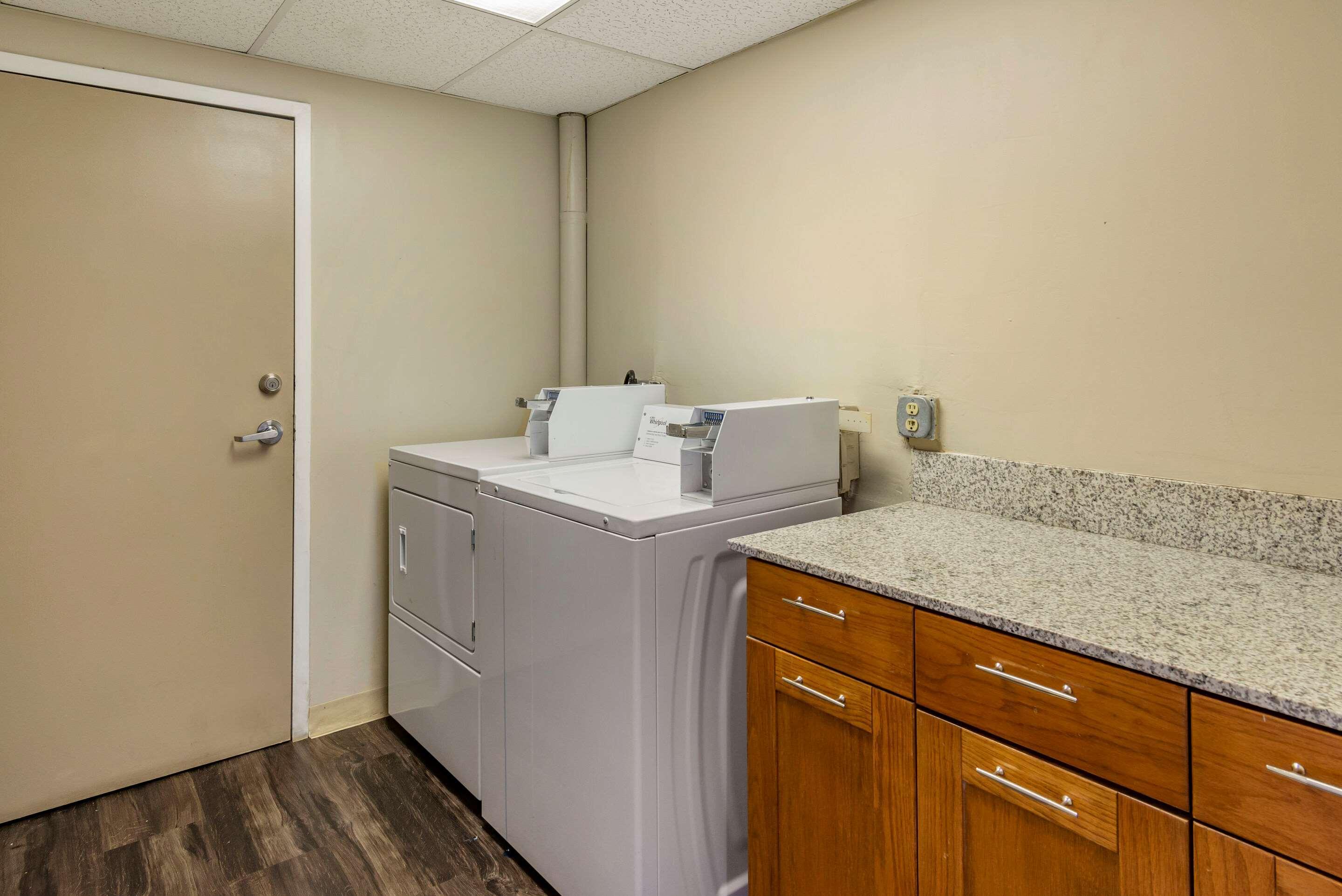 Comfort Inn & Suites Near Six Flags Lithia Springs Kültér fotó