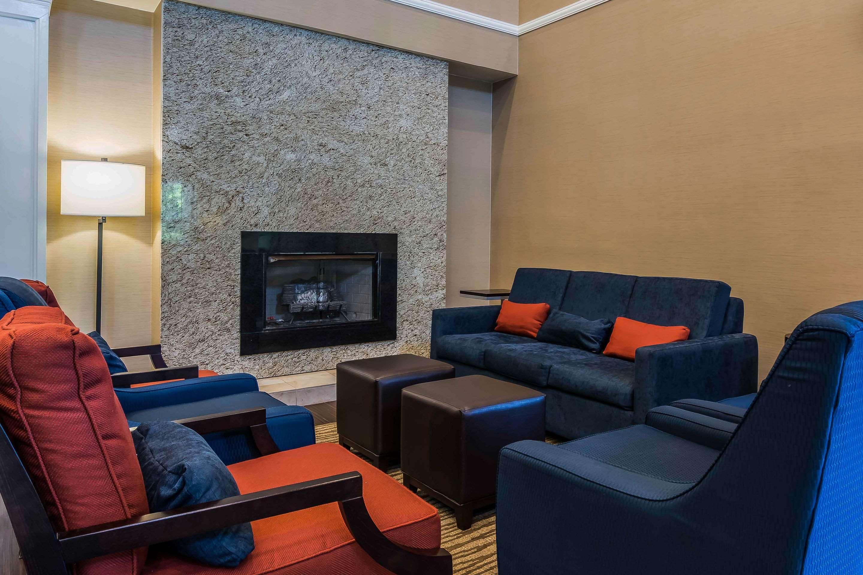 Comfort Inn & Suites Near Six Flags Lithia Springs Kültér fotó